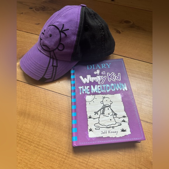 Diary of a Wimpy Kid Adjustable Hat & The Meltdown Book Set - Picture 10 of 14